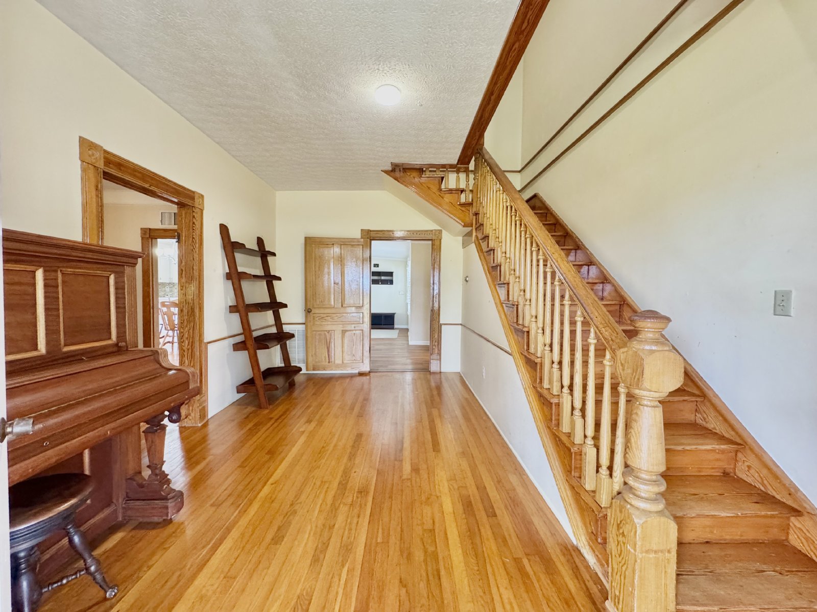 Country Living property image