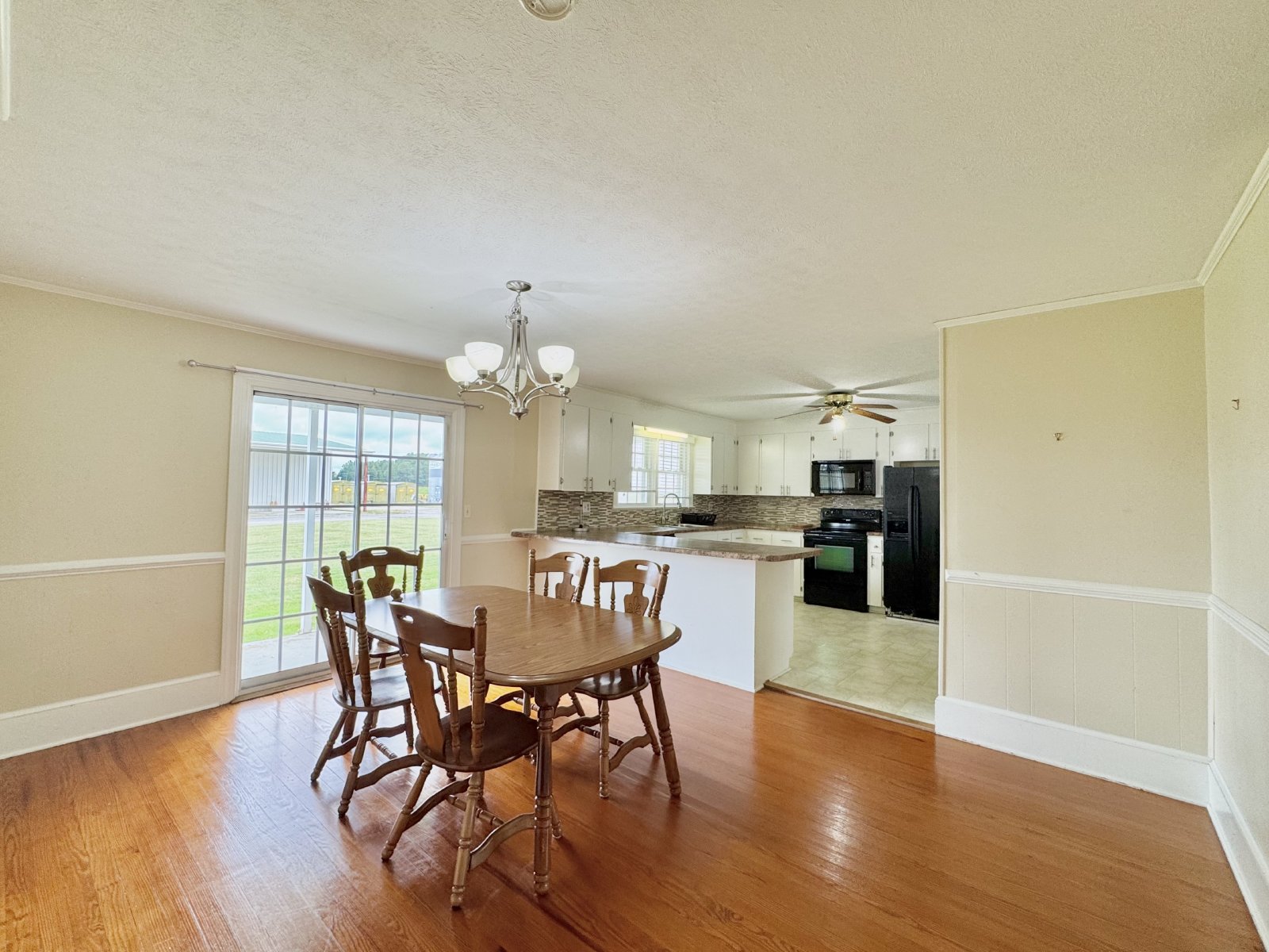 Country Living property image